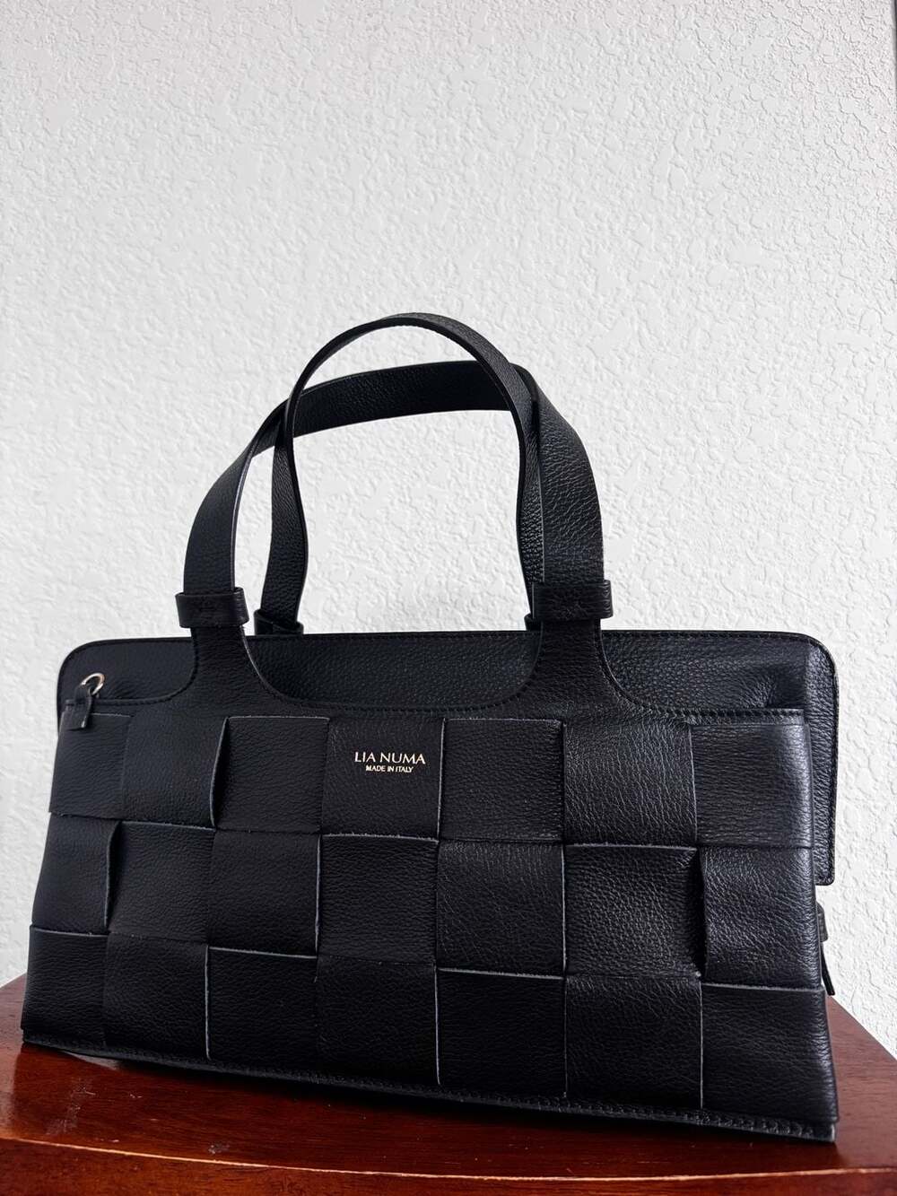 Lia Numa Black Leather Basket Weave Handbag Made In Italy